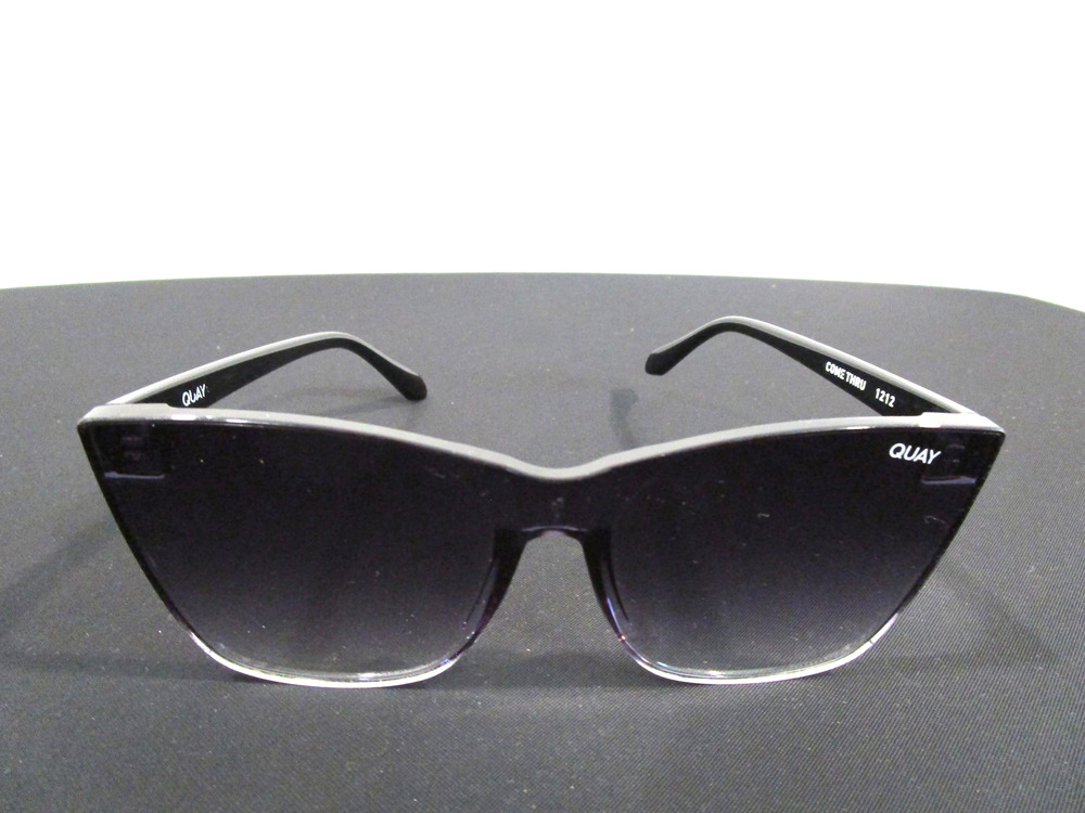QUAY Come Thru 1212 Square Black Gray Ombre Sunglasses